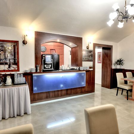 Royal Plaza Hotel Prague Luaran gambar