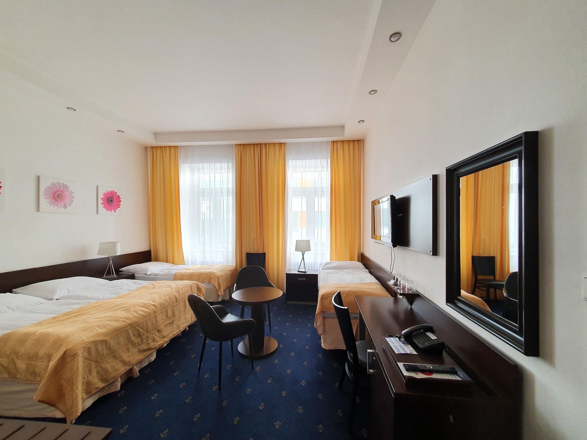 Royal Plaza Hotel Prague Luaran gambar