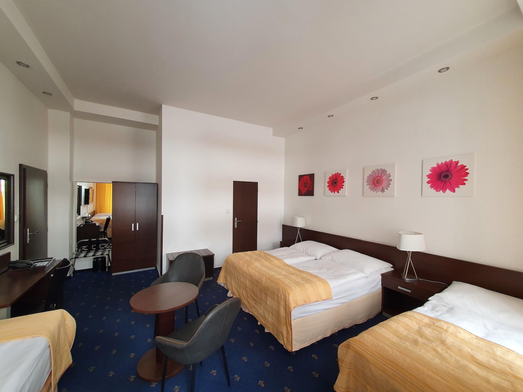 Royal Plaza Hotel Prague Luaran gambar