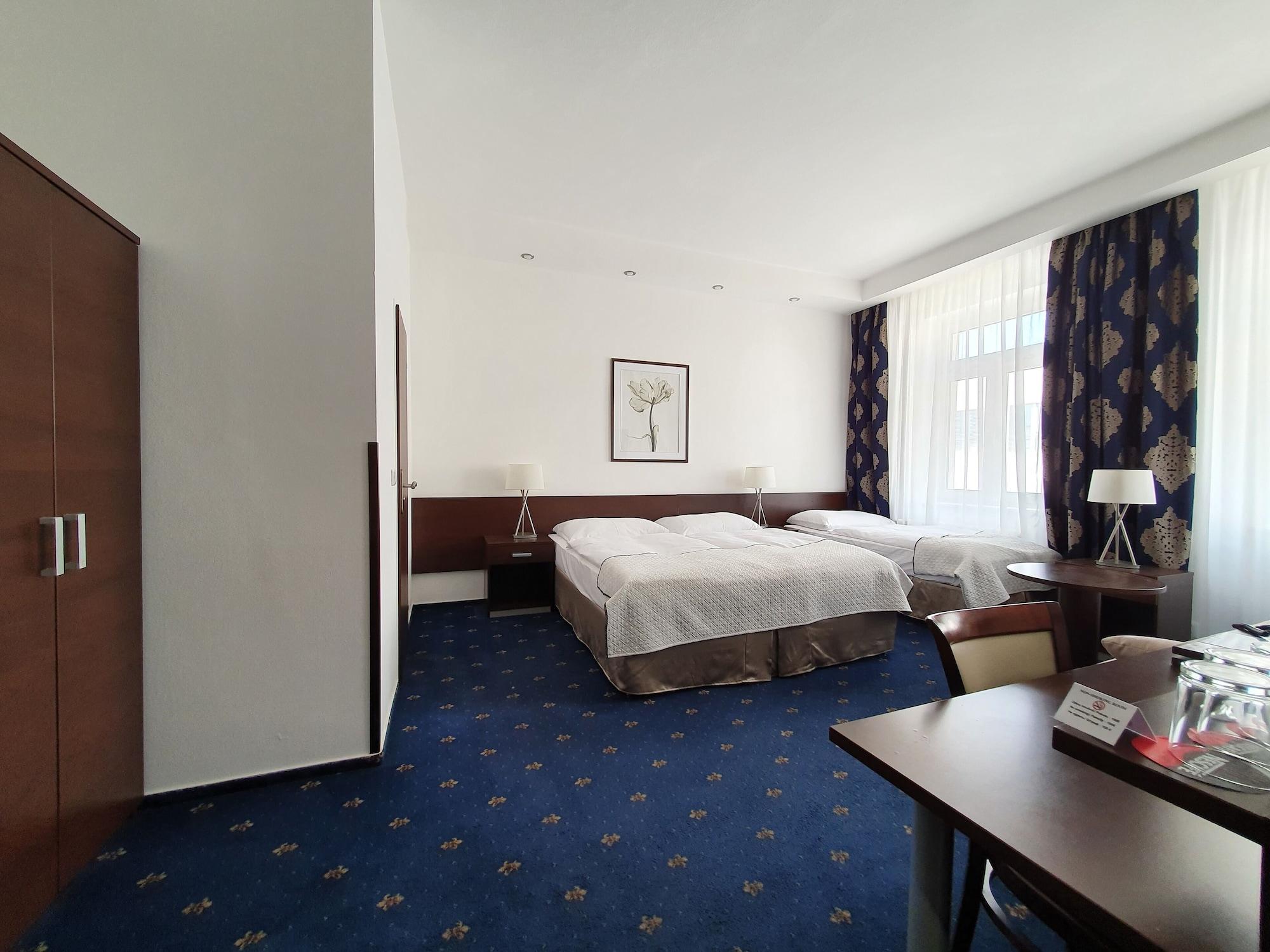 Royal Plaza Hotel Prague Luaran gambar