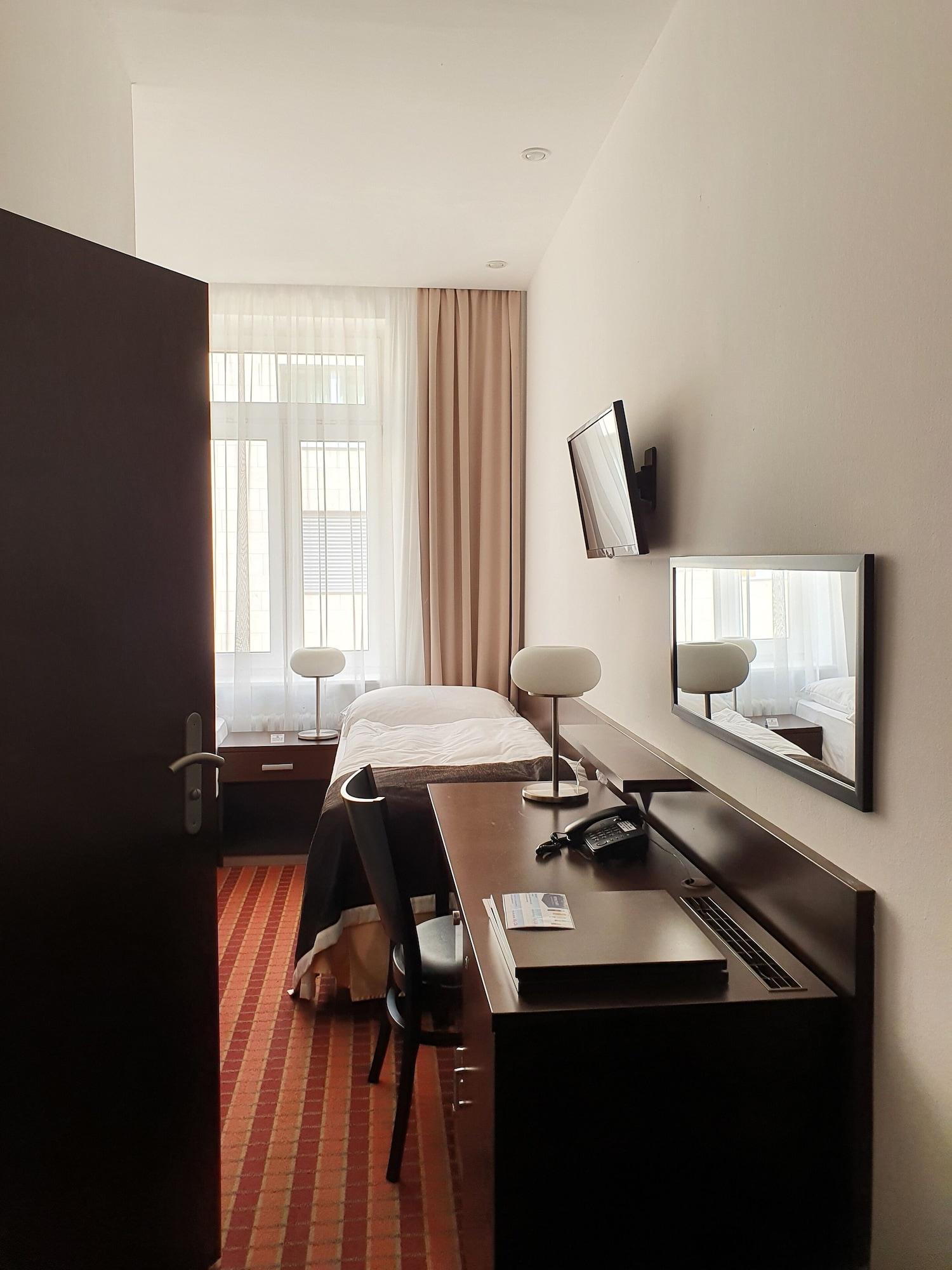 Royal Plaza Hotel Prague Luaran gambar